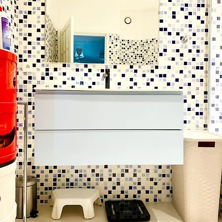 Apartment With 2 Bedrooms In With Balcony And Wifi Paris